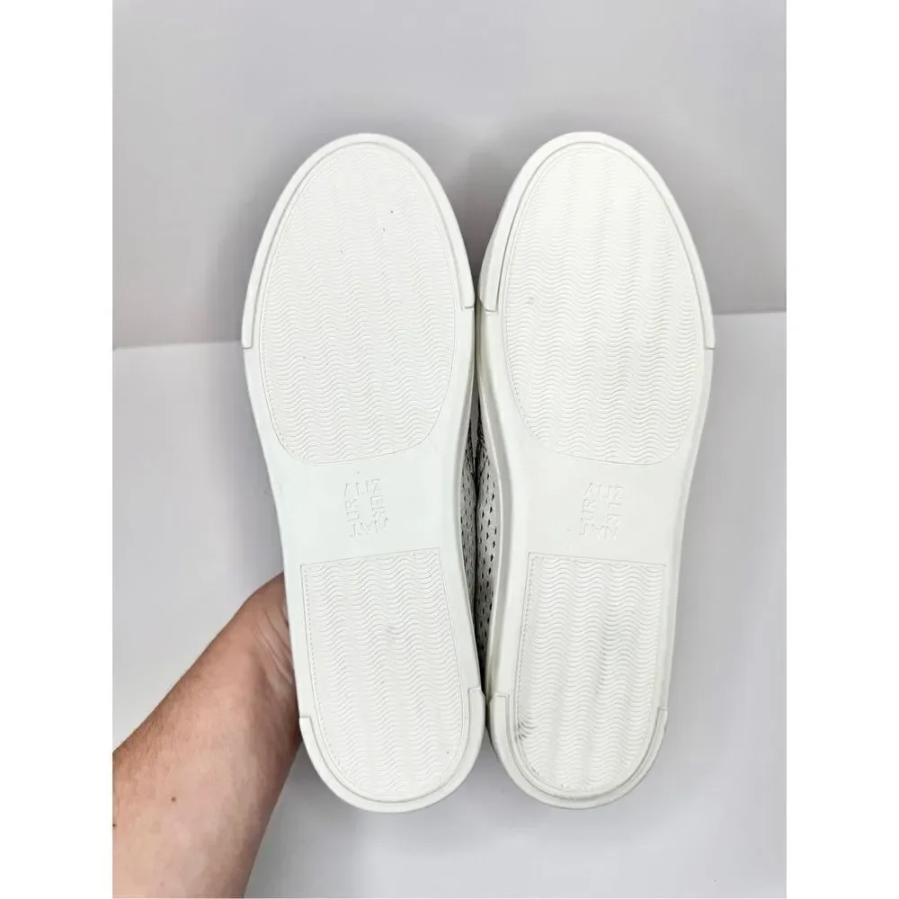 Naturalizer Leather Upper Slip-On Sneaker‎ Womens Size 9
